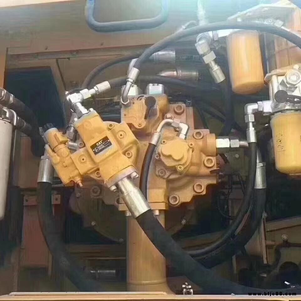 二手精品微型挖掘機(jī)小松，卡特336二手挖掘機(jī)，挖掘機(jī)運(yùn)輸機(jī)，