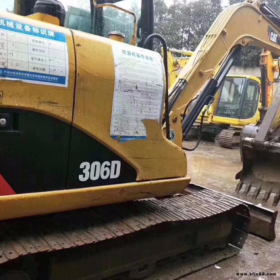 出售二手微型挖掘機(jī)，各品牌大中小型挖掘機(jī)運(yùn)輸車，卡特306精品挖掘機(jī)，全國聯(lián)保