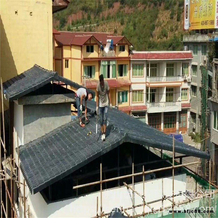 廠房防腐蝕PVC裝飾瓦、裝飾圍墻瓦效果、農村屋頂翻新瓦