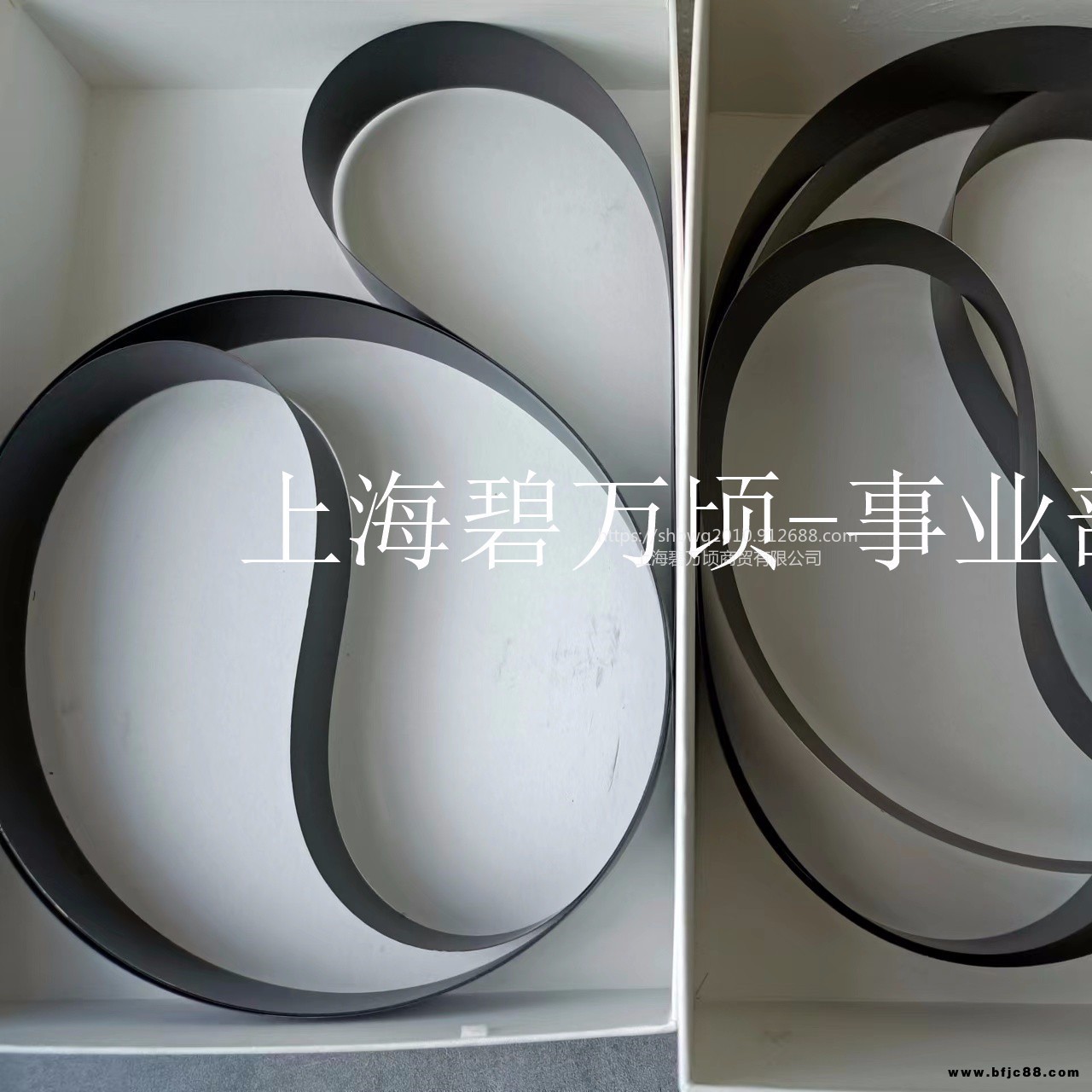 封口機鋼帶鐵氟龍不銹鋼鋼帶304不銹鋼輸送帶打孔鋼帶環(huán)型鋼帶傳動鋼帶傳送鋼帶焊接定位打孔鋼帶鐵氟龍耐高溫涂層鋼帶