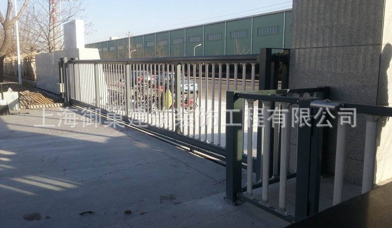上海平移門廠家定制安裝有軌無軌電動自動平移門 歐式鐵藝平開門示例圖7