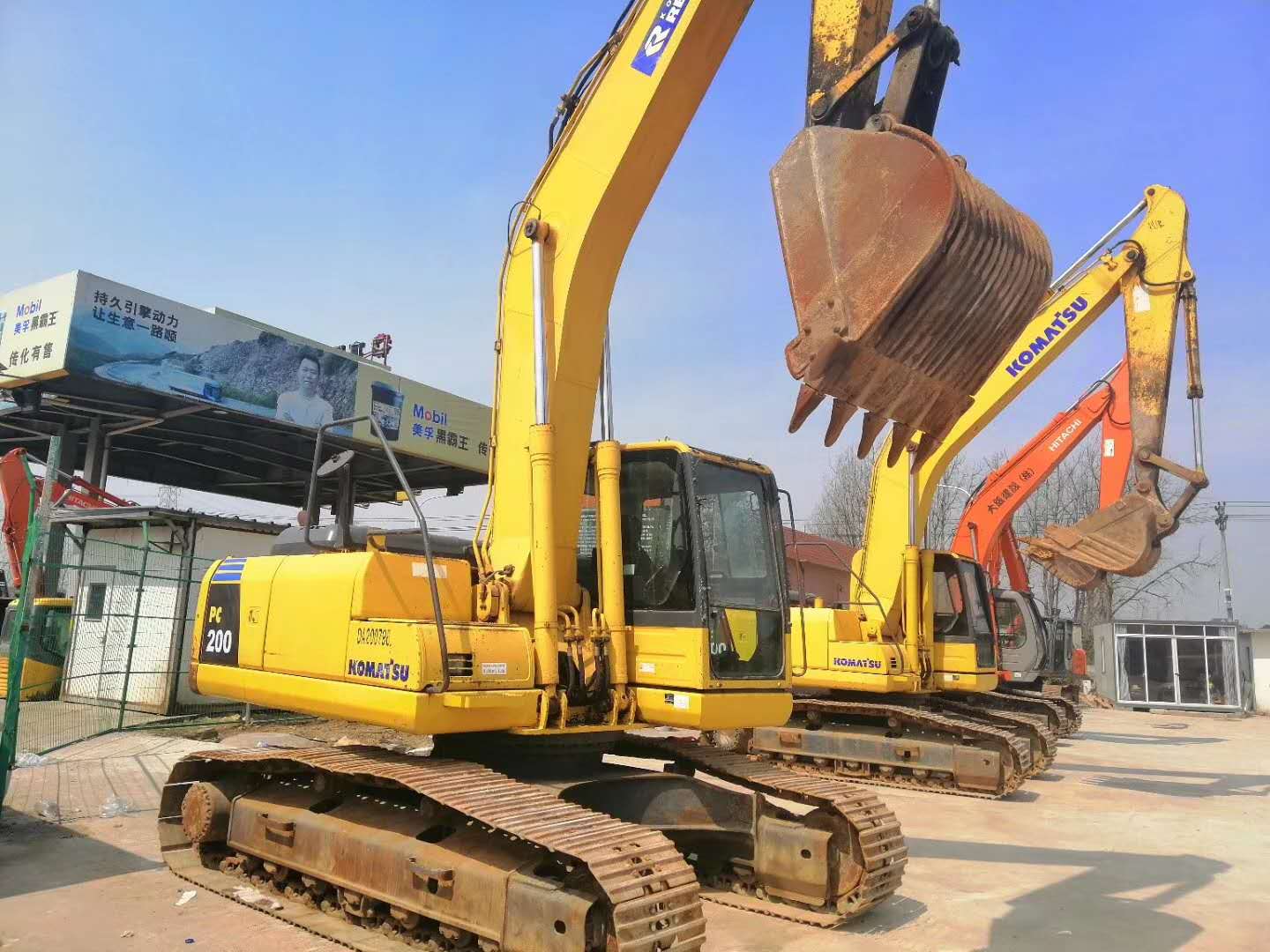 重慶二手挖掘機進口小松200挖掘機 小松200-8挖掘機二手小松挖掘機市場 銷售