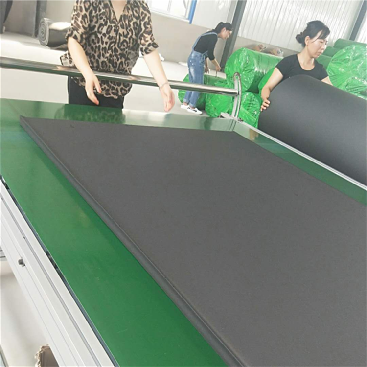 德陽定做尺寸 鋁箔橡塑保溫棉 B1級橡塑板 不干膠橡塑制品