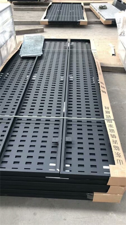 現貨銷售方孔瓷磚掛網 不銹鋼沖孔網板 墻面裝飾掛板價格