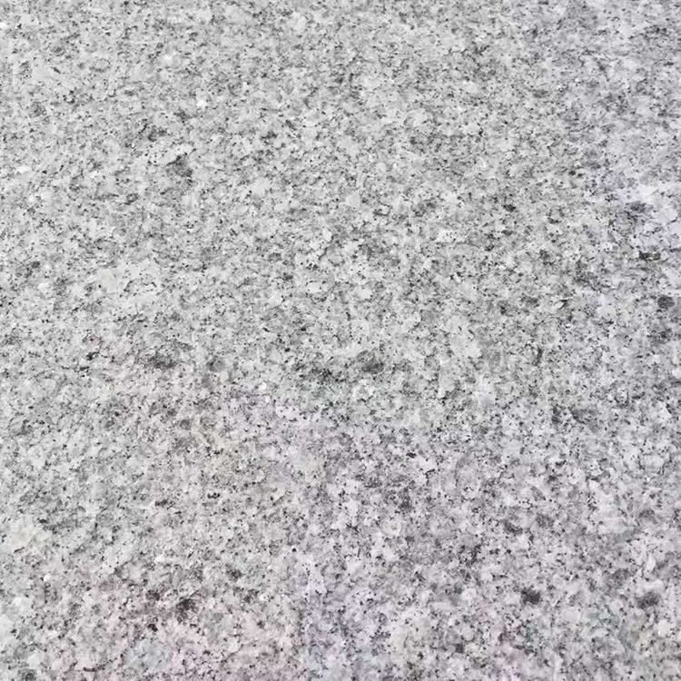 花崗巖芝麻灰加工廠 芝麻灰花崗巖火燒板 價格優(yōu)惠