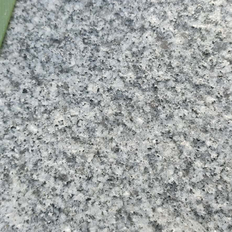 芝麻灰荔枝面花崗巖一平方價格 芝麻灰花崗巖火燒板 貨源產地