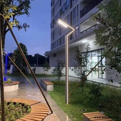 保定太陽(yáng)能庭院燈 園林景觀照明燈 4米太陽(yáng)能景觀庭院燈