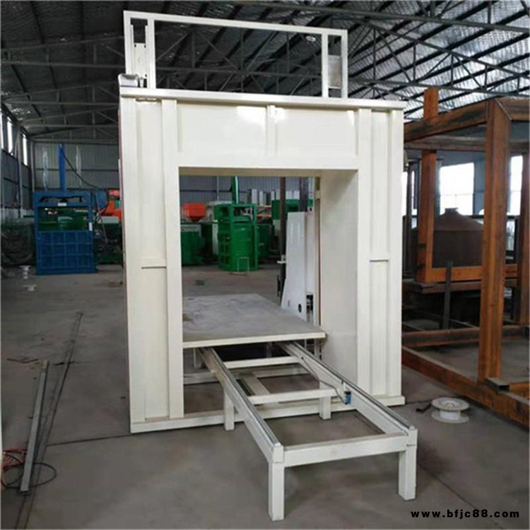 忠運 3D泡沫字切割機 仿形切割機 廠家