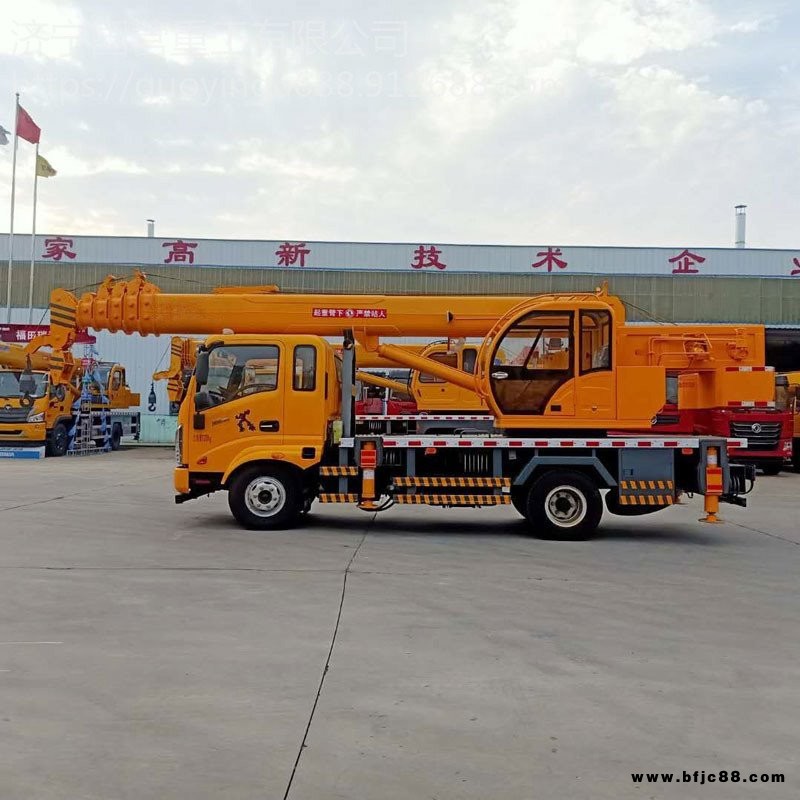 凱馬10噸吊車 國五國六10噸汽車起重機 國營重工廠家直銷