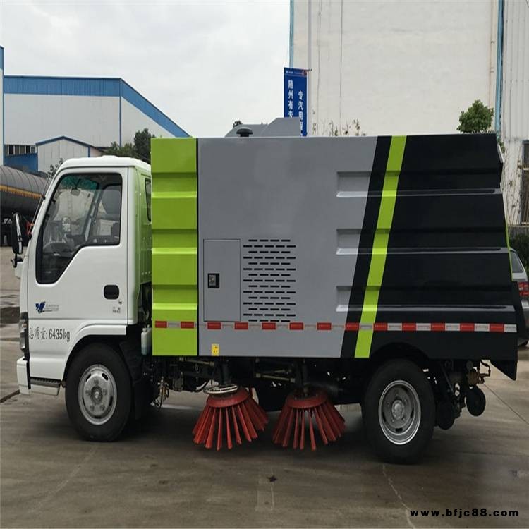 二手8方掃路車東風(fēng)8方洗掃車廠區(qū)內(nèi)使用路面清掃車二手8方清掃車