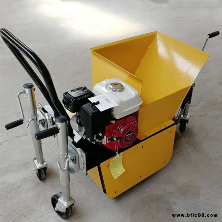 汽油小型滑膜成型機 20cm*20cm磨具可定做小型自行走路緣石滑模機