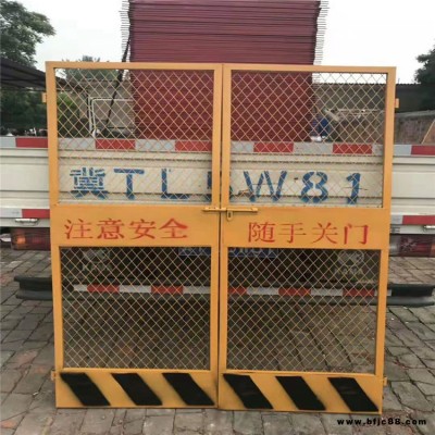 網(wǎng)片式電梯門 升降人貨圍欄 多功能電梯隔離門 目字框龍骨施工門 國(guó)凱網(wǎng)業(yè)