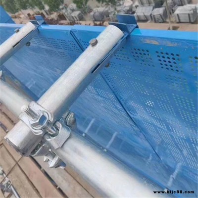 龍骨焊框安全網 彩噴施工安全圍欄 高空防墜圓孔網 挑架外附著鋼網 源頭供應廠家