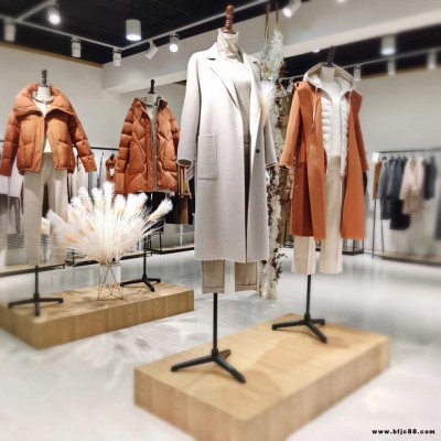 撤柜女裝品牌 琢盈2021冬中大淑女裝品牌折扣尾貨女裝批發進貨找貨拿貨庫存 冬季羽絨服