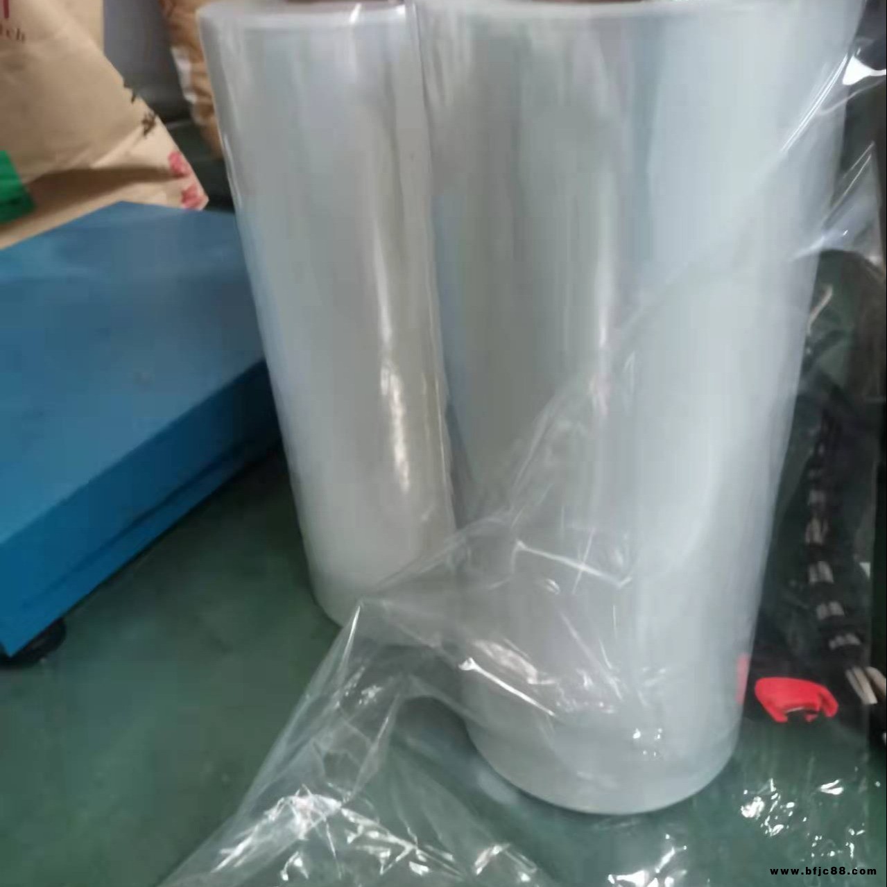 廊坊宏筑低溫膜透明對折膜  外包裝透明膜封膜批發(fā) pof熱收縮對折膜 質(zhì)量保證