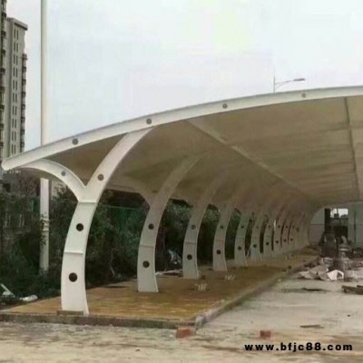 浙江啟順膜車棚安裝，張拉膜停車棚廠家制作，鋼膜停車棚廠家