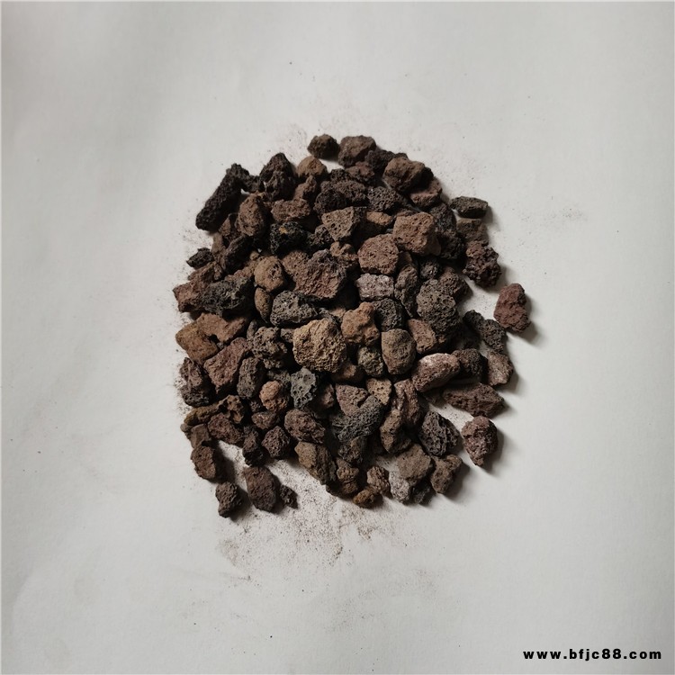 雙欣環保生產直銷生活污水用火山巖填料易掛膜 孔隙高 比表面積大