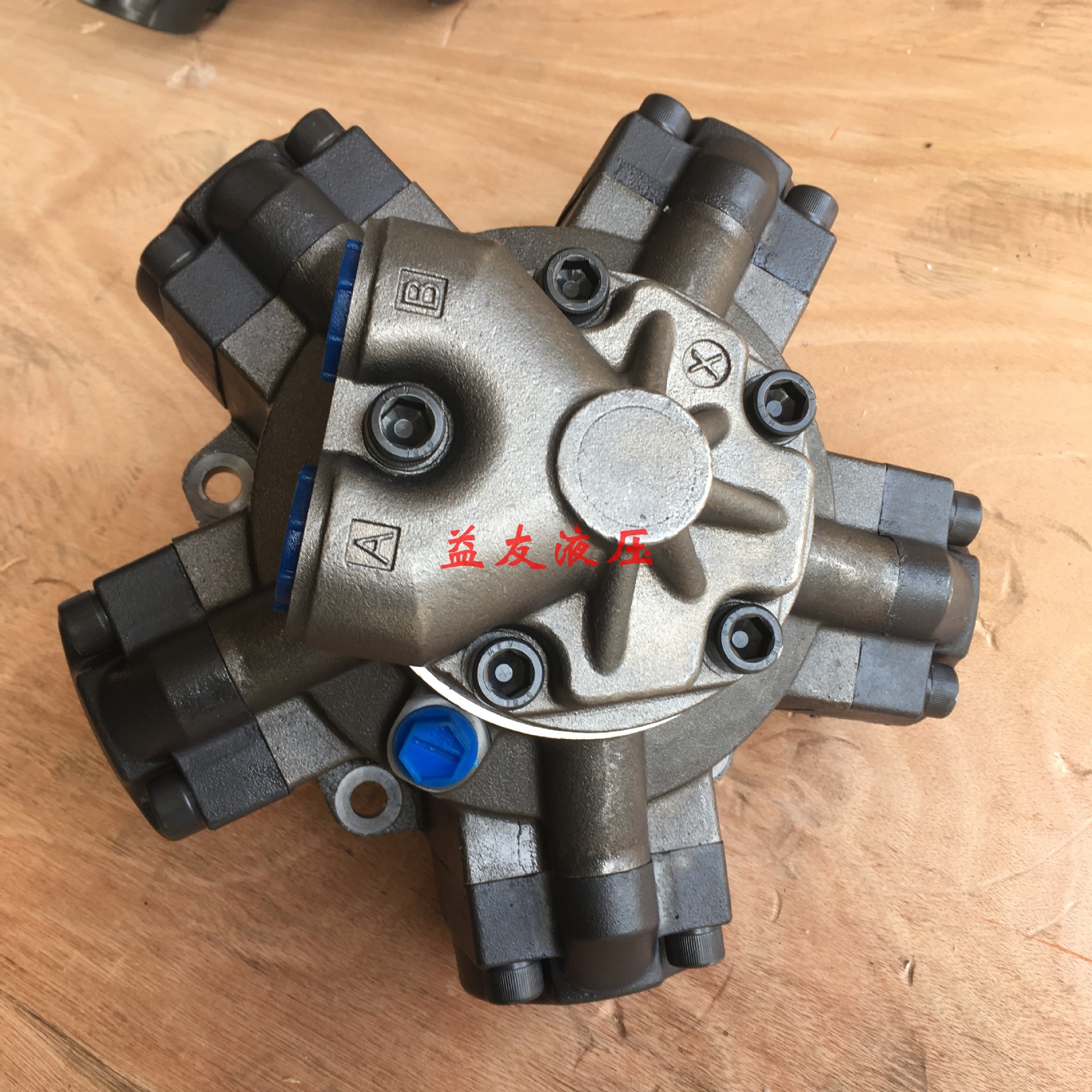 IAM 300 H1旋挖鉆機馬達示例圖2