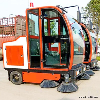全封閉駕駛式掃地車欣宇源FK-2100 機械五金化工廠保潔清掃車 灰塵渣土砂石落葉掃地機