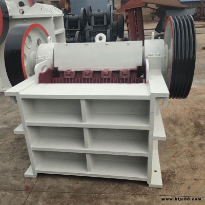 粗細顎式碎石機 顎式破碎機礦用砂石生產線 大型移動式石頭破碎機