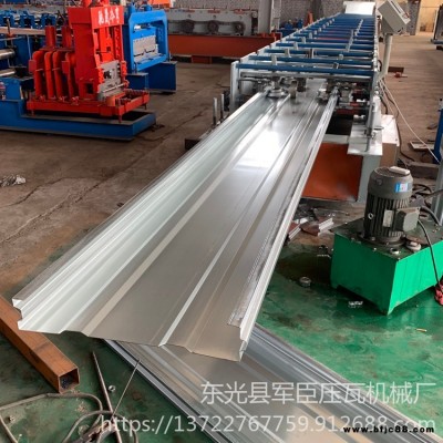 隔音聲屏障機(jī)器 隔音聲屏障設(shè)備 圍擋板機(jī) 壓圍擋板的設(shè)備 軍臣?jí)和邫C(jī) 廠價(jià)出售