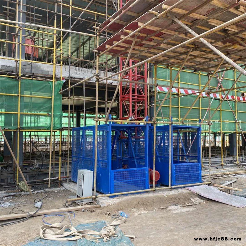 廠(chǎng)家供應(yīng)工地SS1T/1T建筑施工物料提升機(jī)廠(chǎng)家 一柱兩吊工地貨梯 單柱雙籠升降機(jī)全國(guó)可備案河北備案證