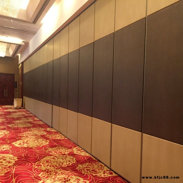 廣州折疊屏風生產(chǎn)廠家：直銷酒店餐廳包房可移動折疊活動屏風，會議室移動隔斷，密封隔音