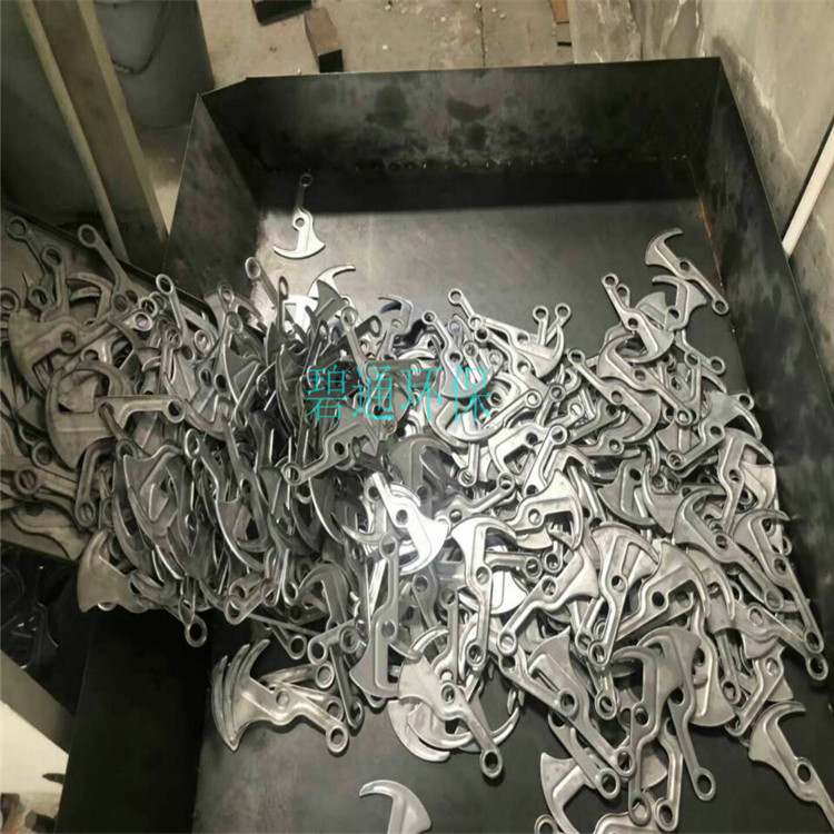 汕頭 不銹鋼污水處理格柵 不銹鋼耙齒型格柵除污機(jī) BT-500機(jī)械格柵