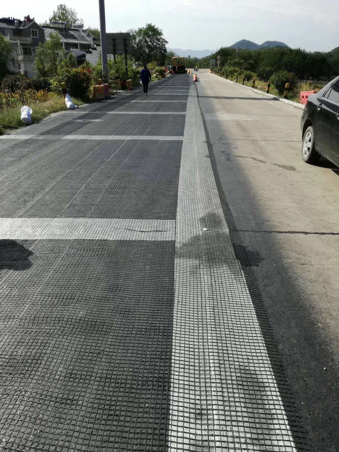 廠家直銷路面防水卷材自粘式防裂貼 現貨供應示例圖6